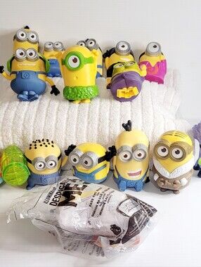 Minions Despicable Me Toy Figure Lot of 15 Some Sound/Motion Untested